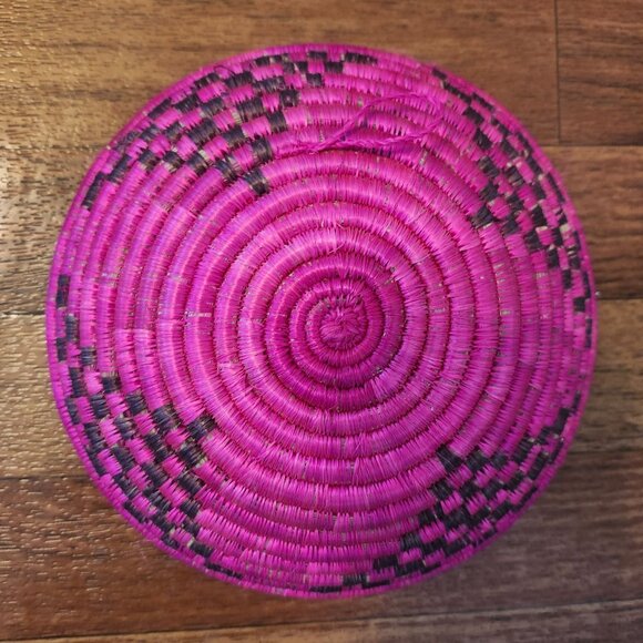 Baskets Set Round Wall Decor & Storage Pink/Brown and Blue/Tan 8" - Picture 4 of 7